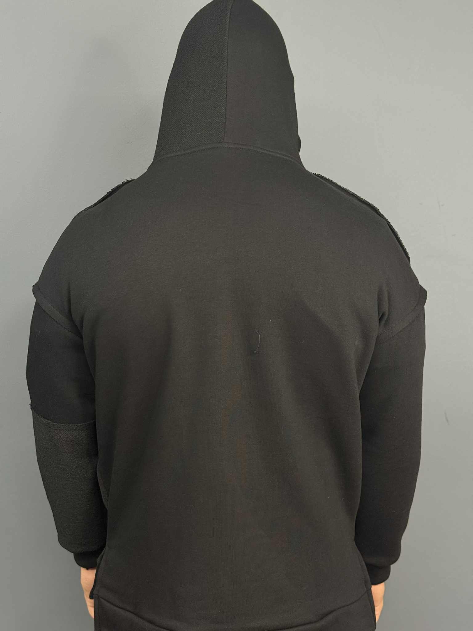 13 UNLUCKY - Essential Hoodie